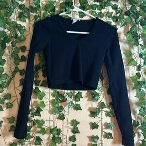 Forever 21 black long sleeve ribbed crop top